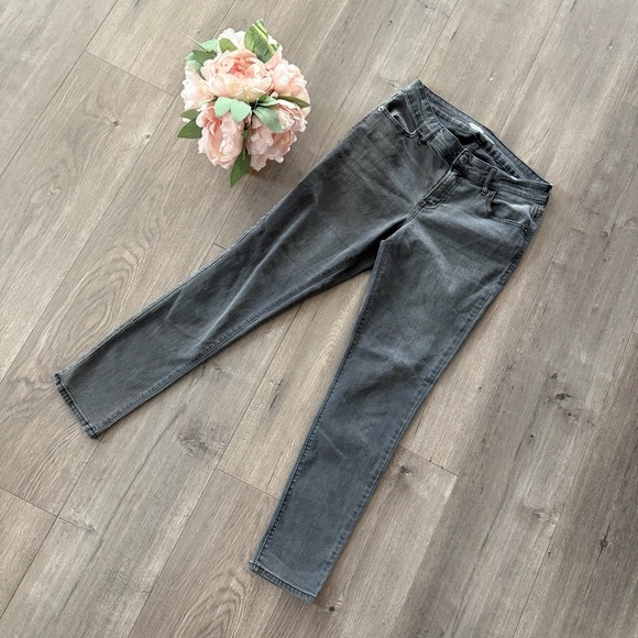 Old Navy Grey High Rise Super Skinny Stretch Jeans - Picture 3 of 6